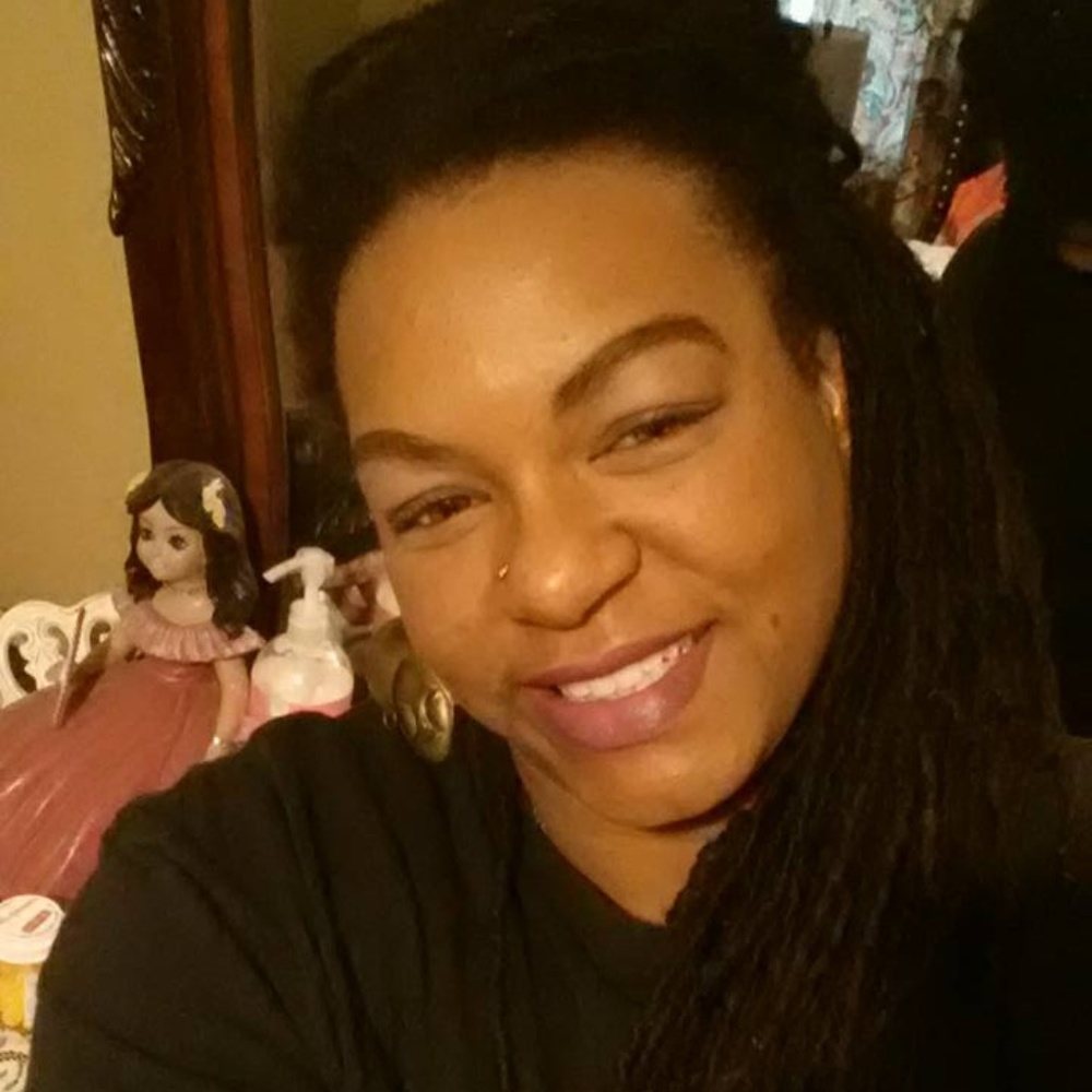 Meet your Posher, Carolyn Grace
